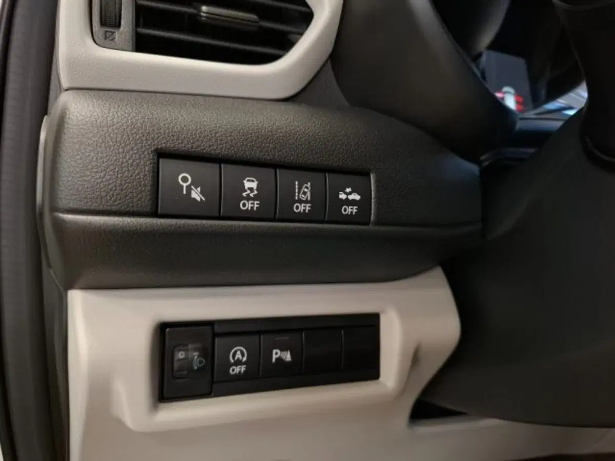 Suzuki Swift nuova a Reggio Emilia (15)