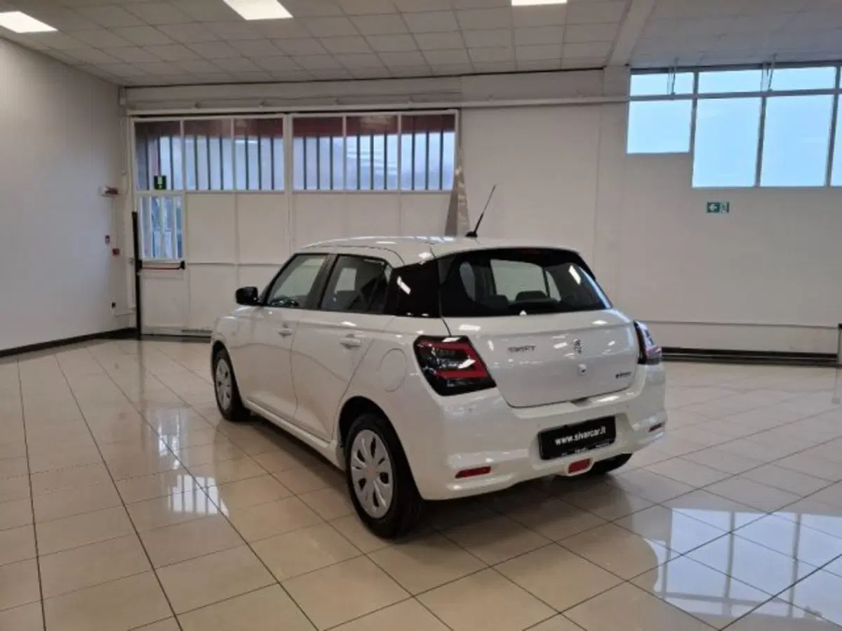 Suzuki Swift nuova a Reggio Emilia (3)