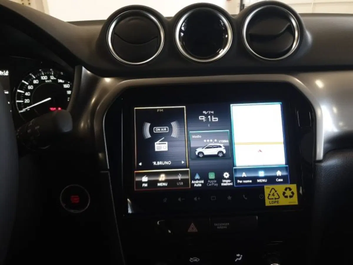 Suzuki Vitara nuova a Reggio Emilia (16)