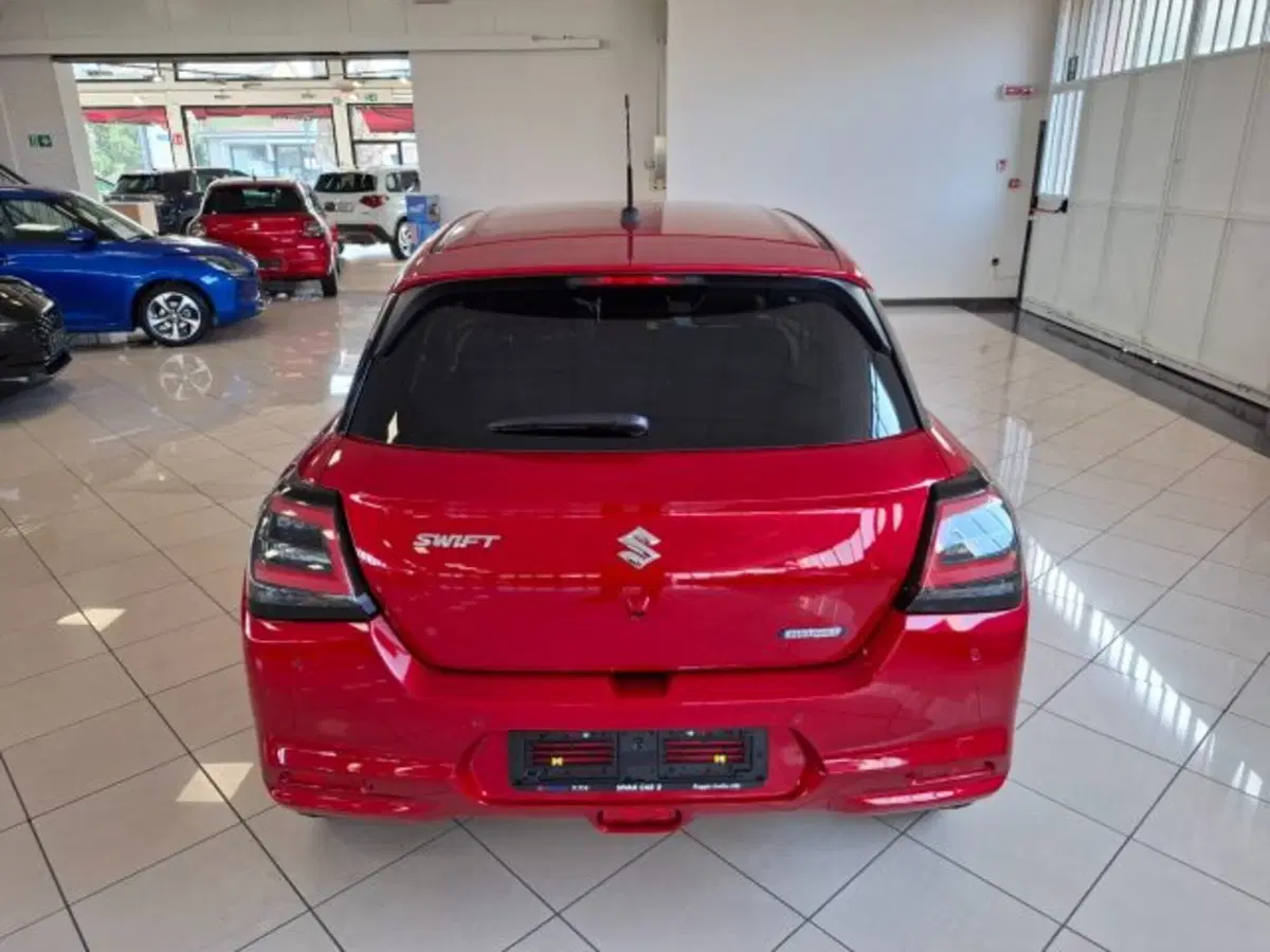 Suzuki Swift nuova a Reggio Emilia (4)
