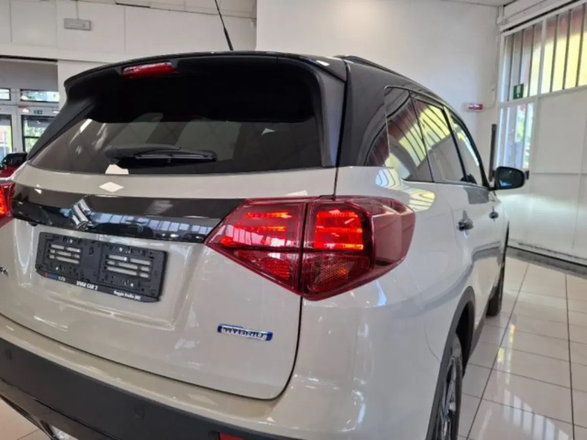 Suzuki Vitara nuova a Reggio Emilia (19)