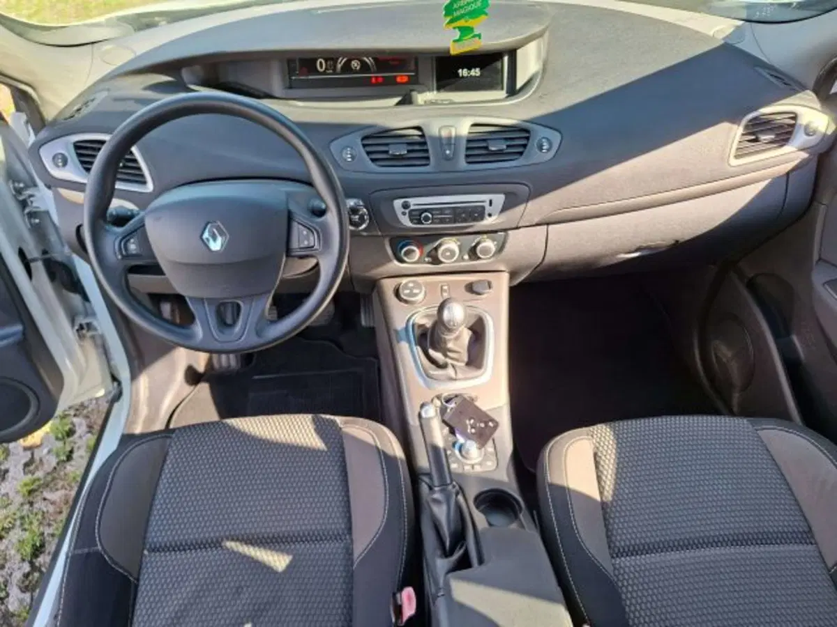 Renault Scenic E-Tech Electric usata a Como (7)