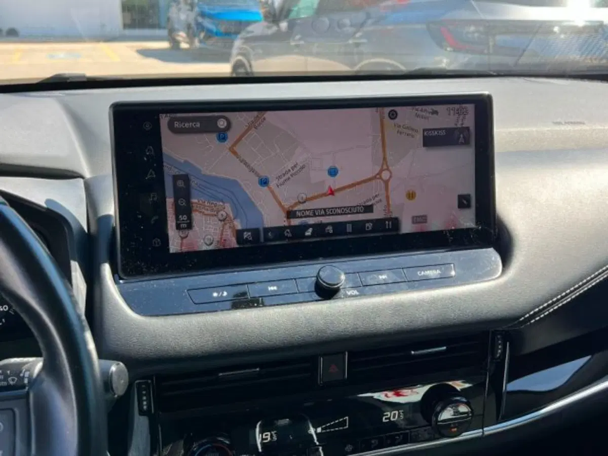 Nissan Qashqai usata a Taranto (14)