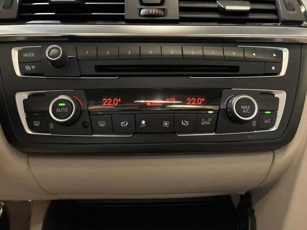 BMW Serie 3 Touring usata a Torino (10)