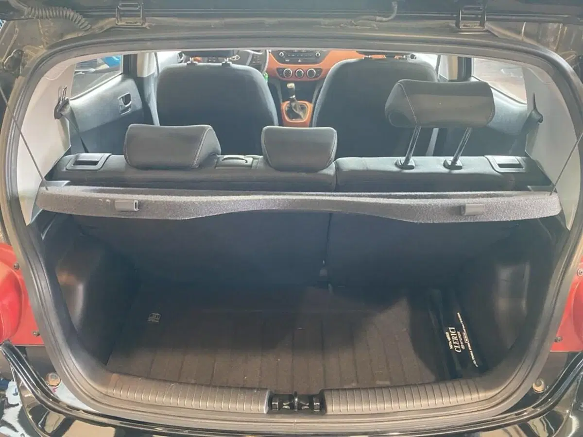 Hyundai i10 usata a Torino (8)