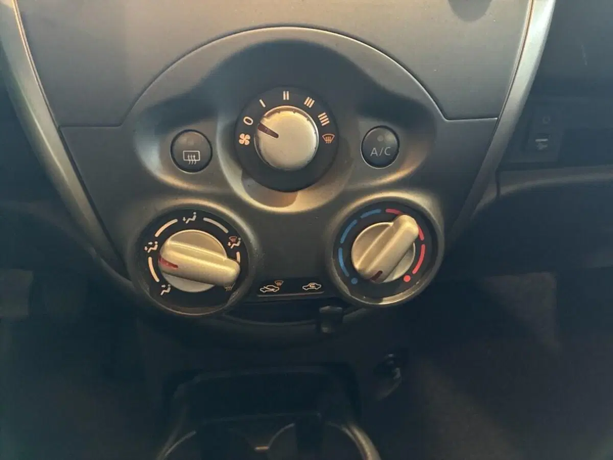 Nissan Micra usata a Torino (10)