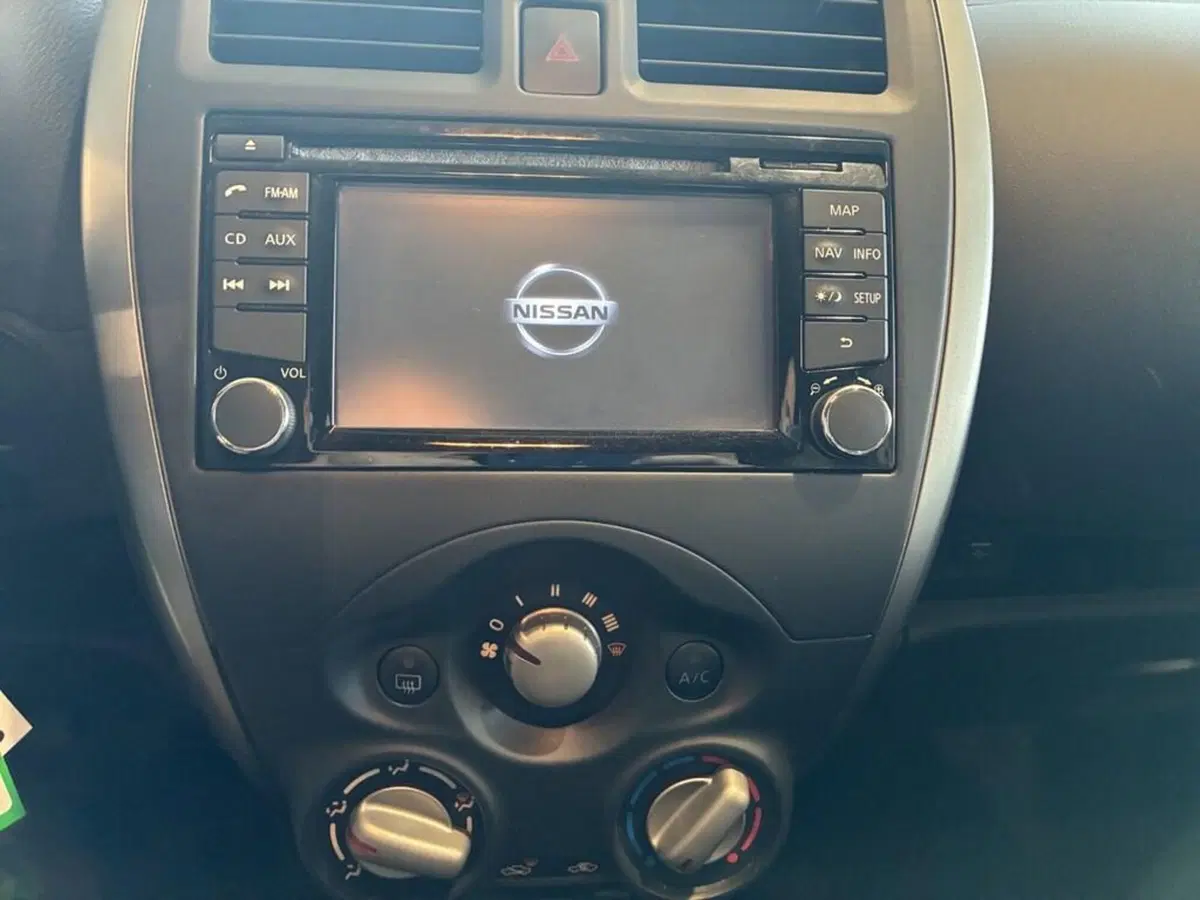 Nissan Micra usata a Torino (12)