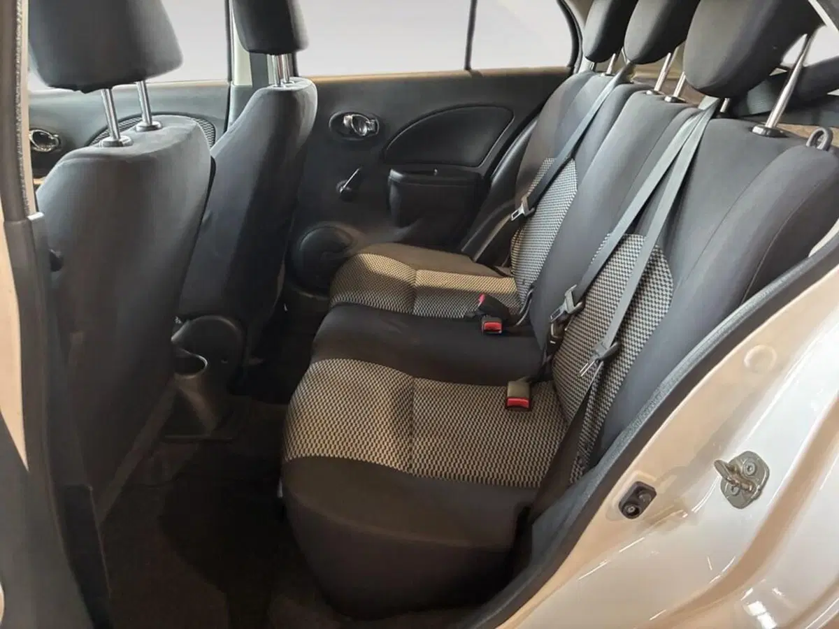 Nissan Micra usata a Torino (7)