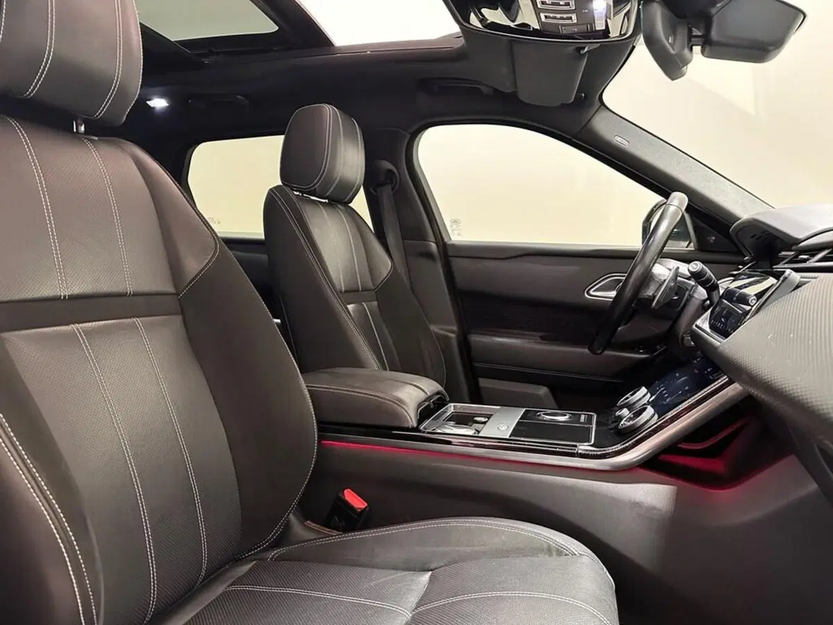 Land Rover Range Rover Velar usata a Varese (4)