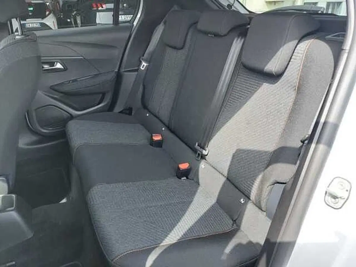 Peugeot 208 nuova a Treviso (9)