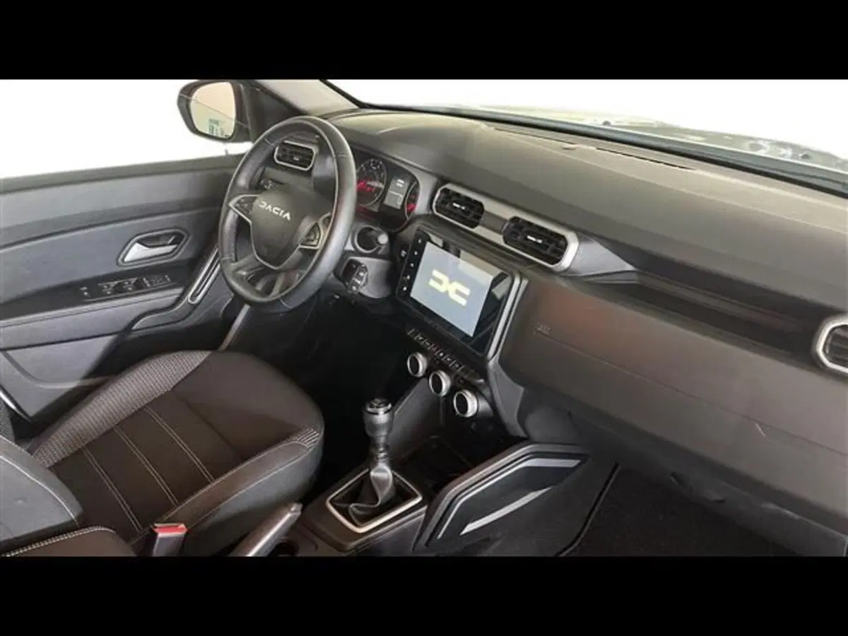 Dacia Duster usata a Firenze (13)