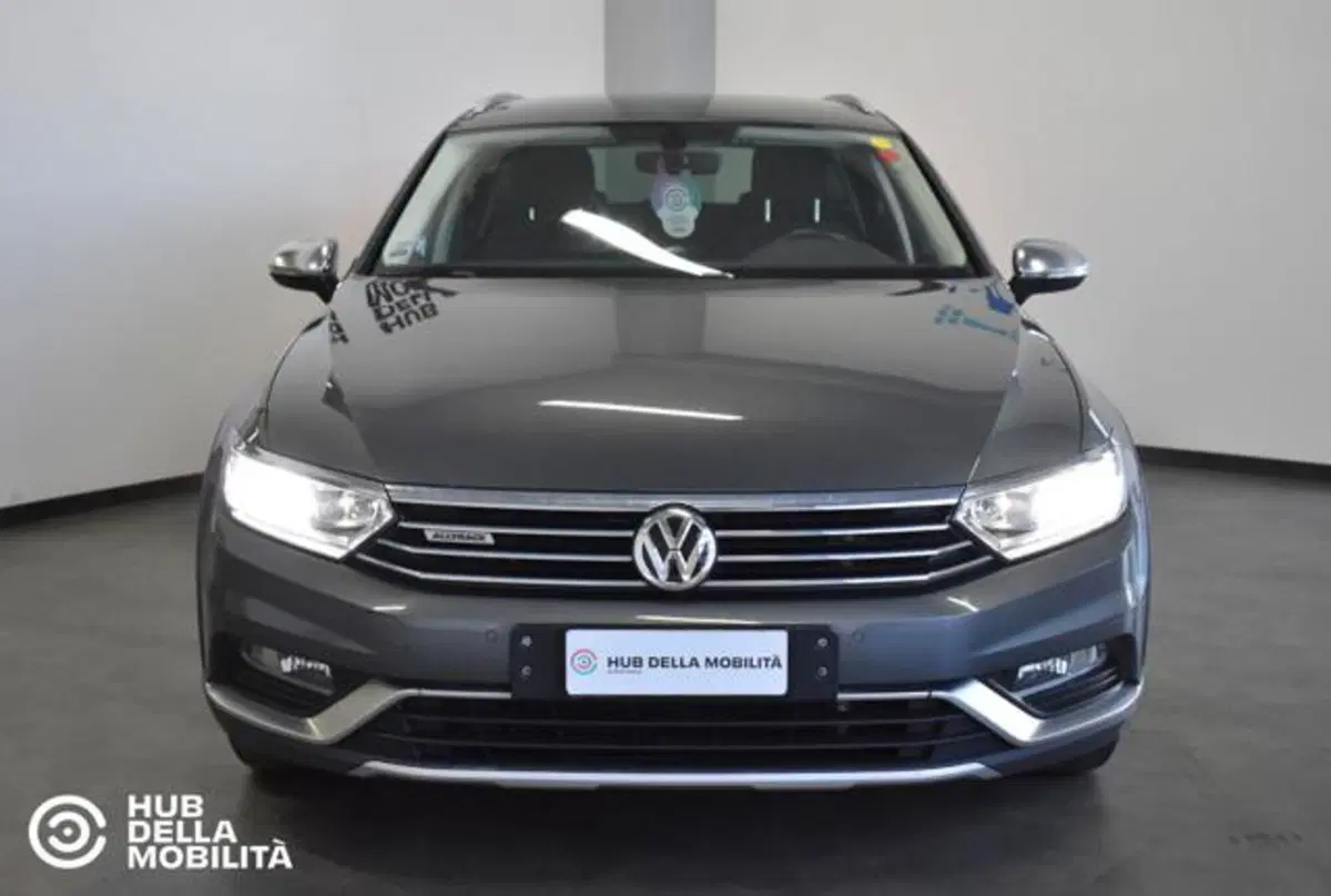Volkswagen Passat Variant usata a Perugia