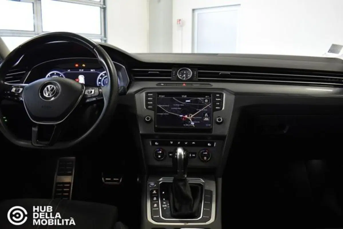 Volkswagen Passat Variant usata a Perugia (10)
