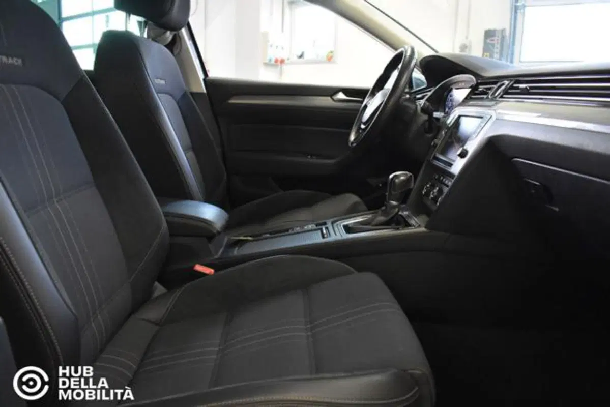 Volkswagen Passat Variant usata a Perugia (13)