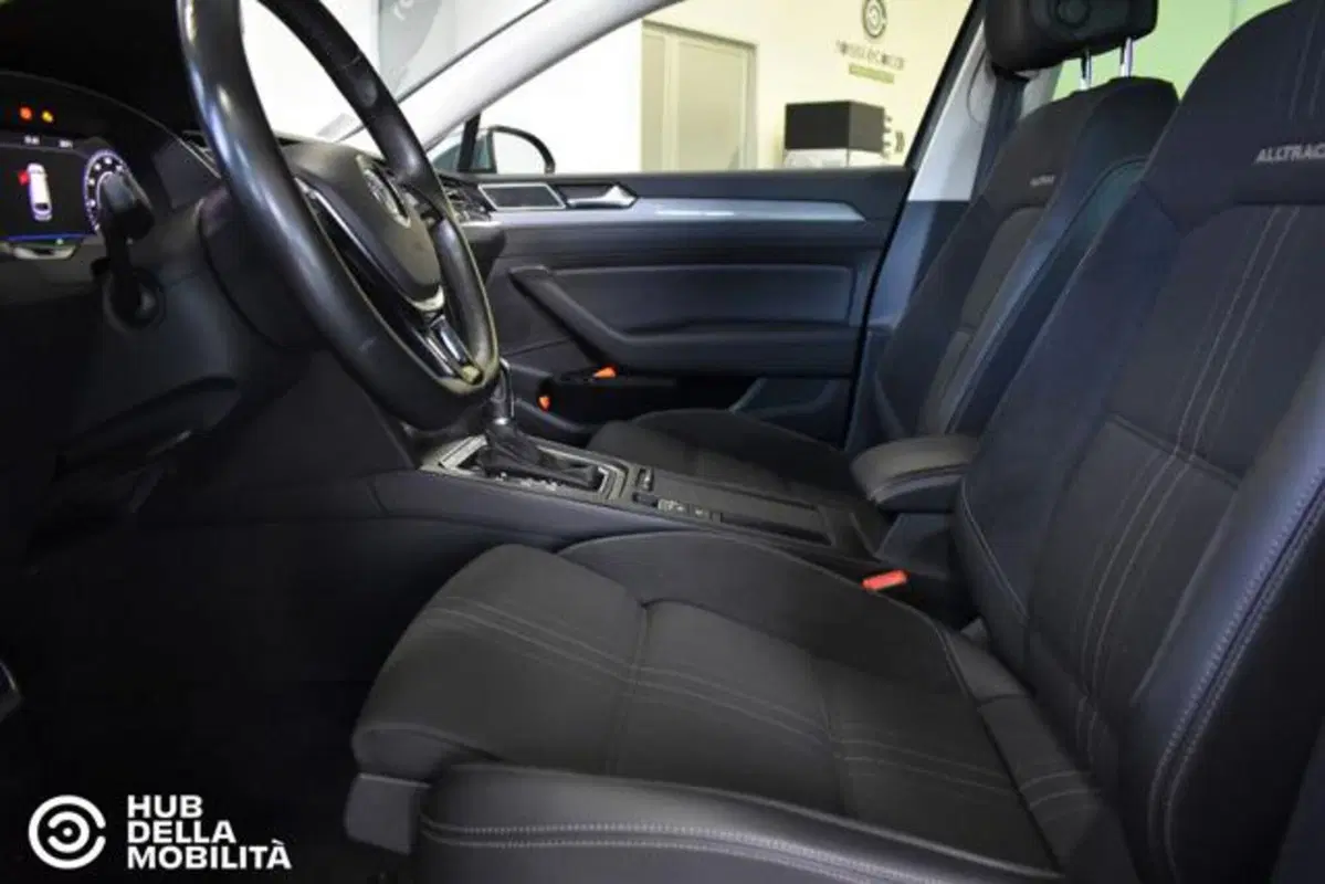 Volkswagen Passat Variant usata a Perugia (15)
