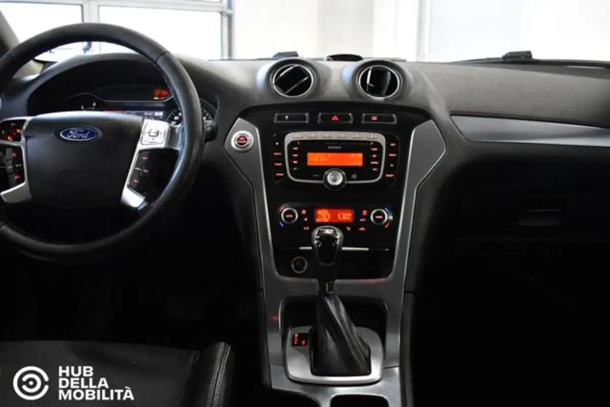 Ford Mondeo Station Wagon usata a Perugia (10)
