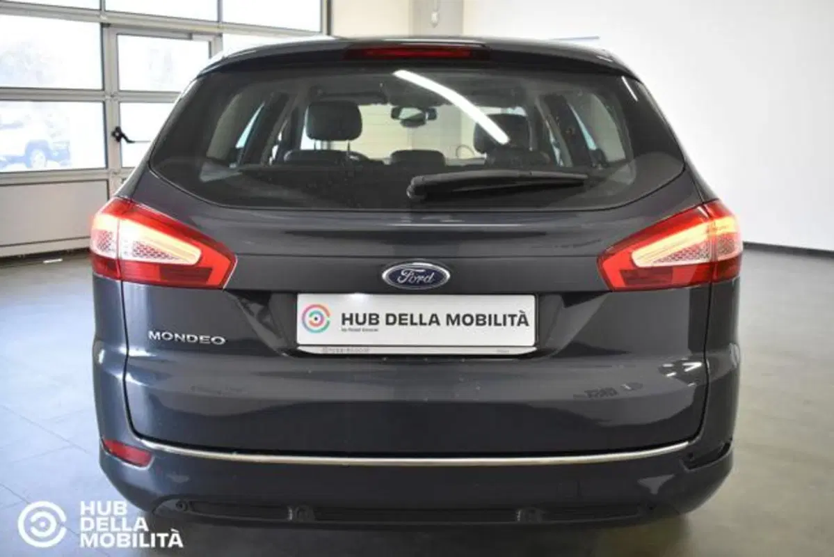 Ford Mondeo Station Wagon usata a Perugia (5)
