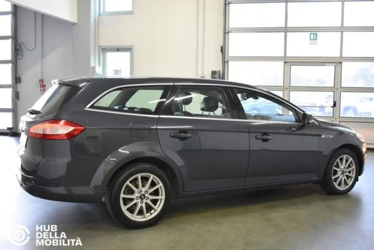 Ford Mondeo Station Wagon usata a Perugia (6)