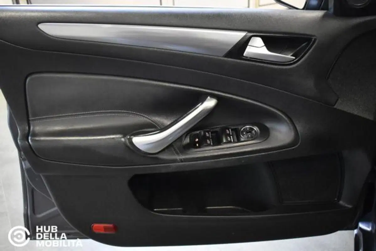Ford Mondeo Station Wagon usata a Perugia (7)