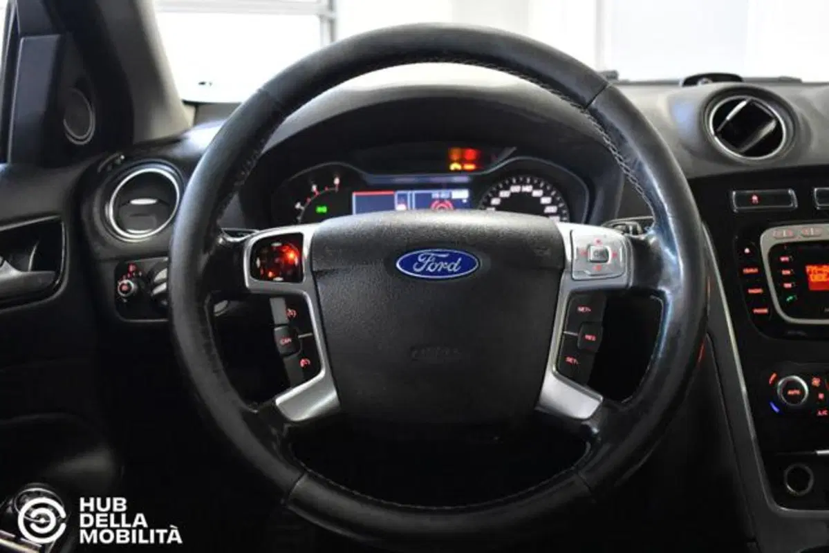 Ford Mondeo Station Wagon usata a Perugia (9)