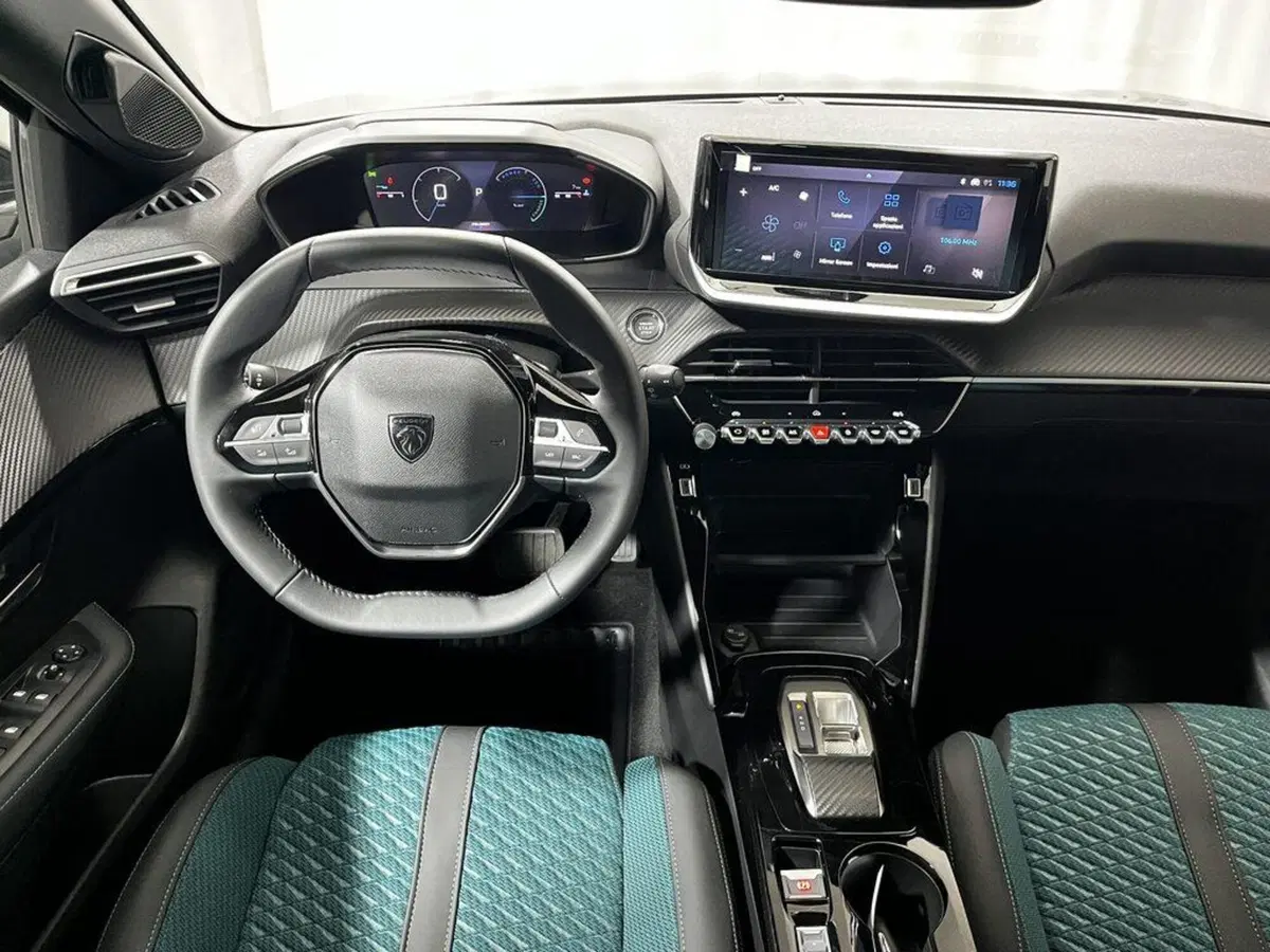 Peugeot 208 nuova a Sondrio (13)