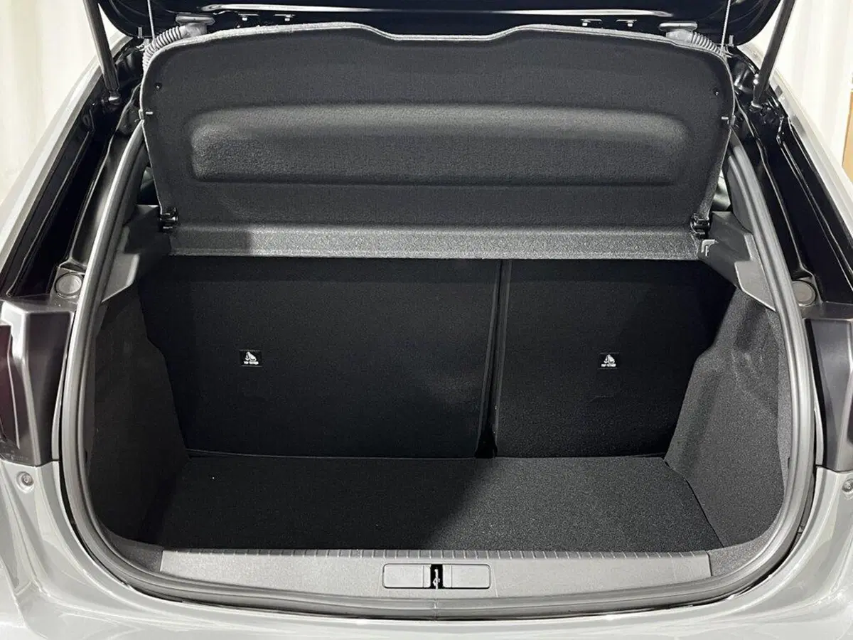 Peugeot 208 nuova a Sondrio (15)