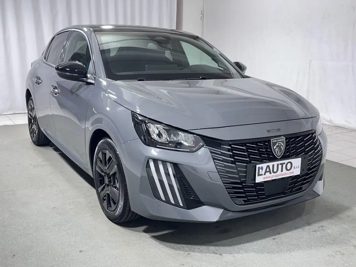 Peugeot 208 nuova a Sondrio (7)