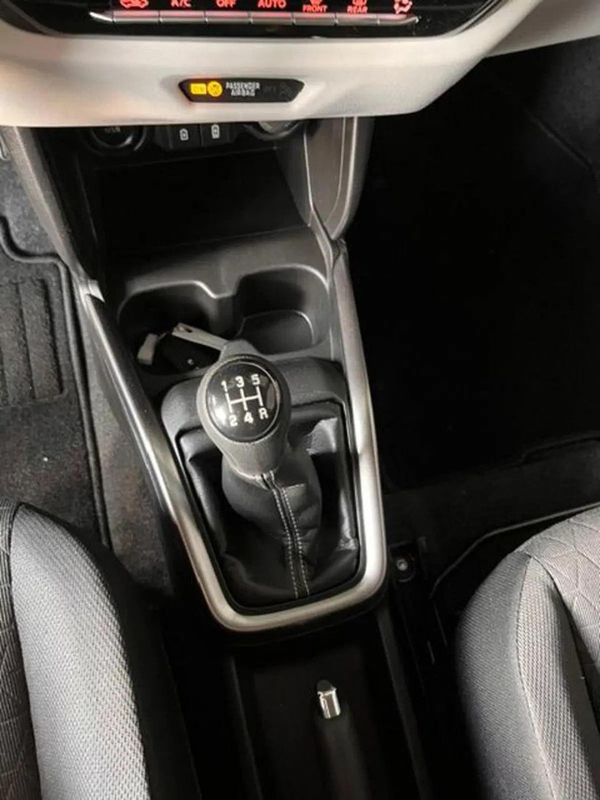 Suzuki Swift nuova a Verbano Cusio Ossola (15)