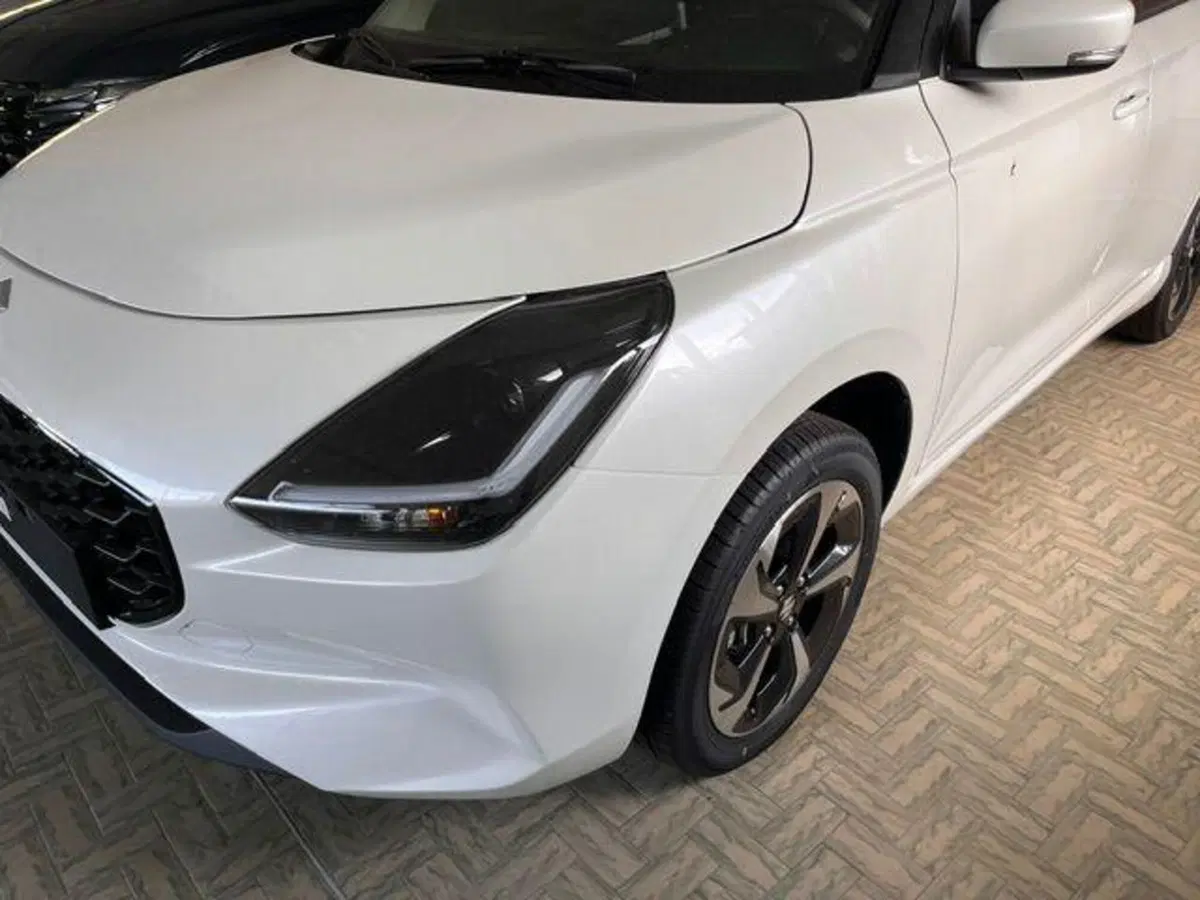 Suzuki Swift nuova a Verbano Cusio Ossola (4)
