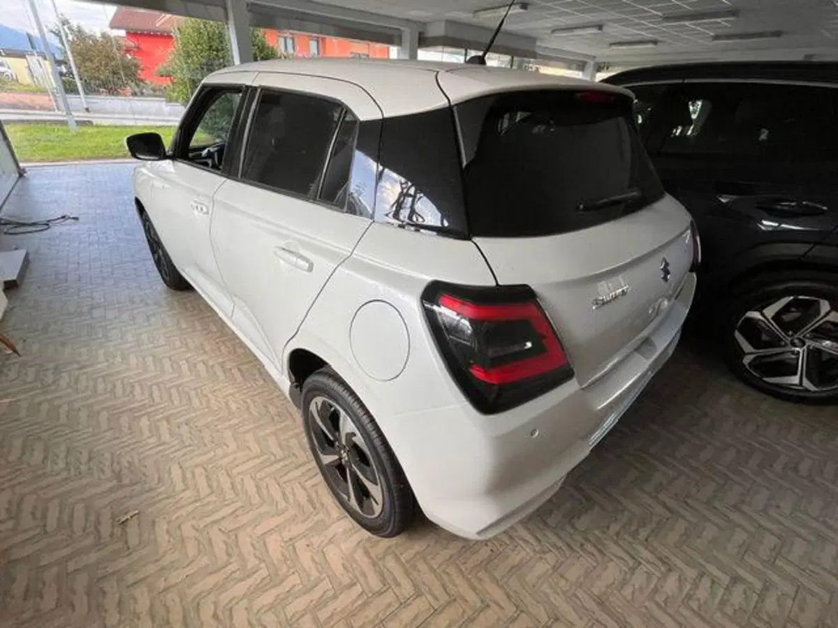 Suzuki Swift nuova a Verbano Cusio Ossola (5)