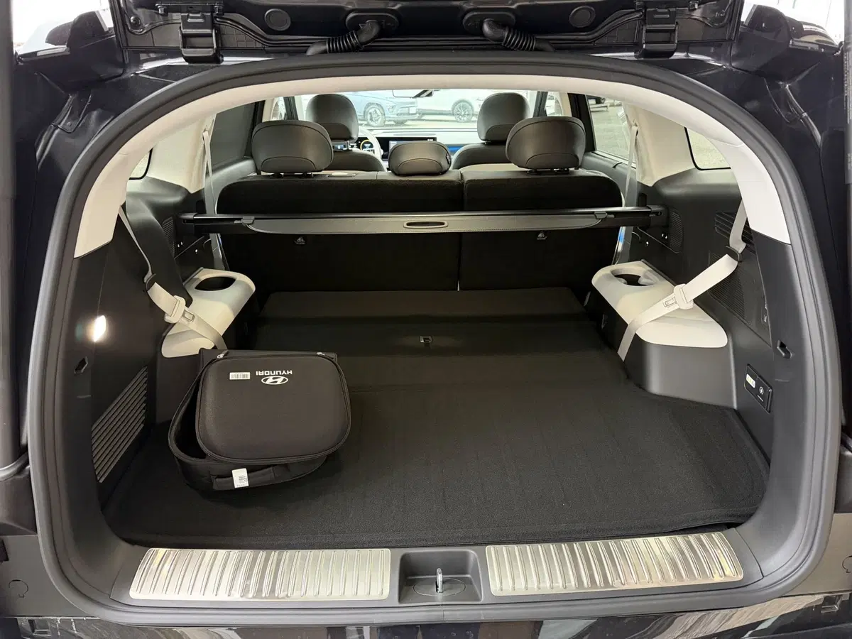 Hyundai Ioniq 9 nuova a Vercelli (10)