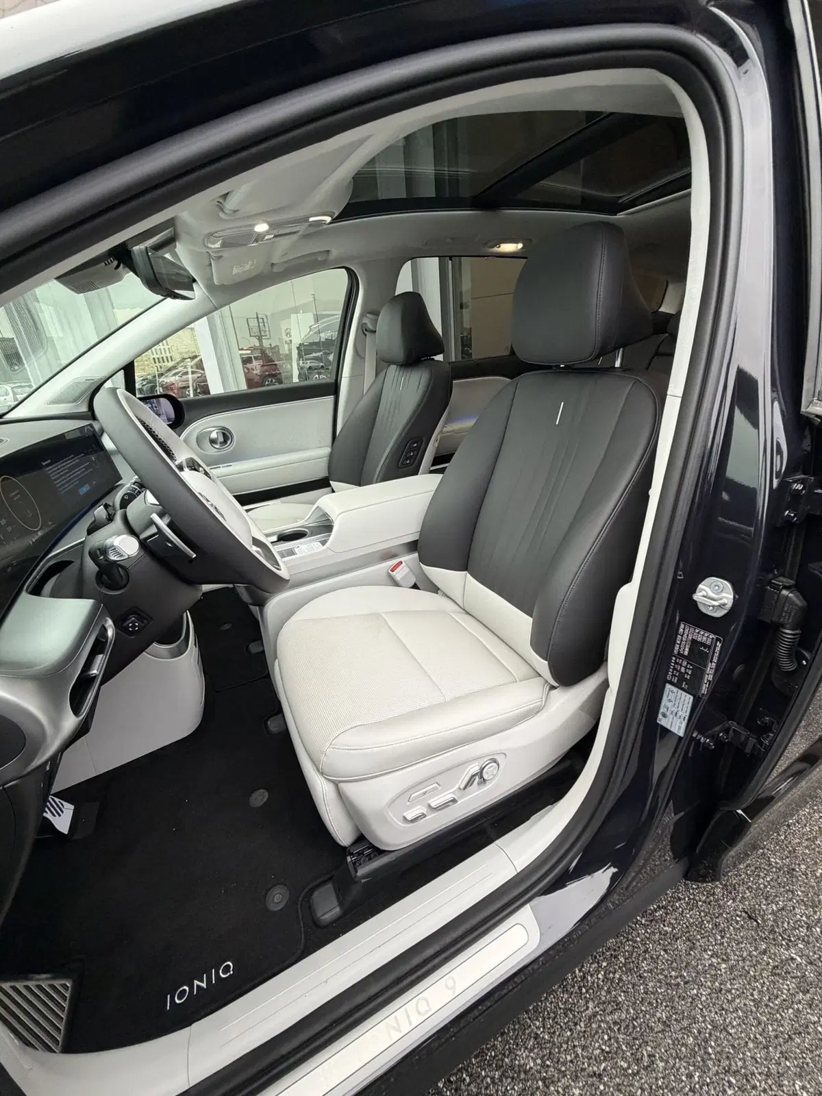 Hyundai Ioniq 9 nuova a Vercelli (11)