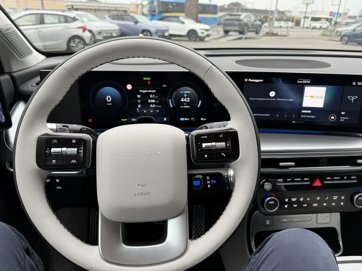 Hyundai Ioniq 9 nuova a Vercelli (17)