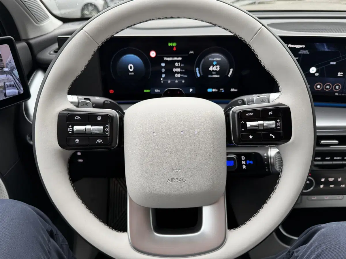 Hyundai Ioniq 9 nuova a Vercelli (19)