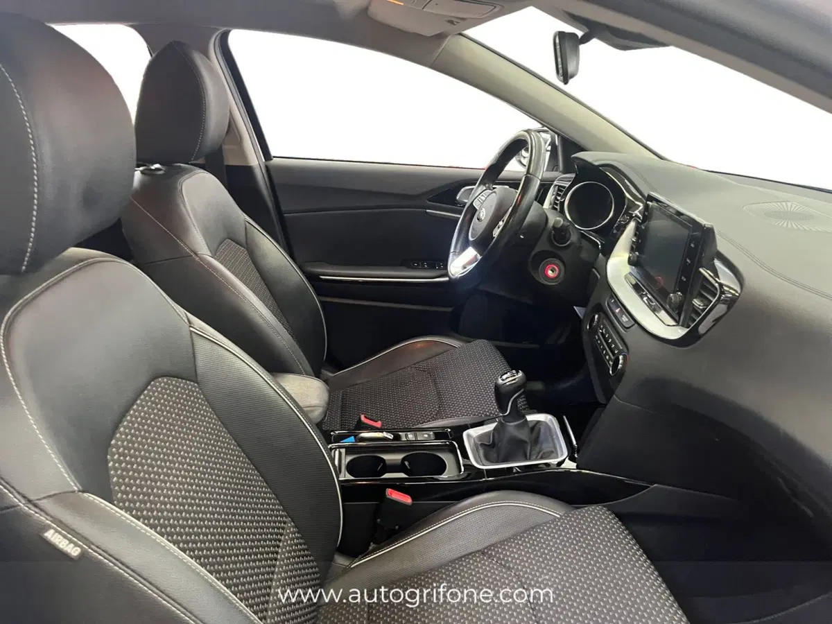 Kia XCeed usata a Modena (15)