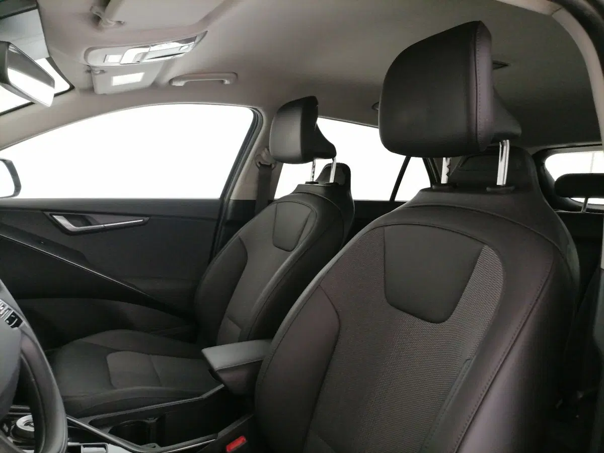 Kia Niro usata a Roma (12)