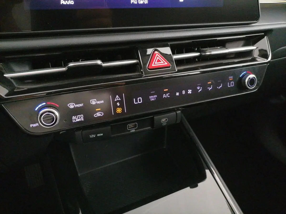 Kia Niro usata a Roma (14)