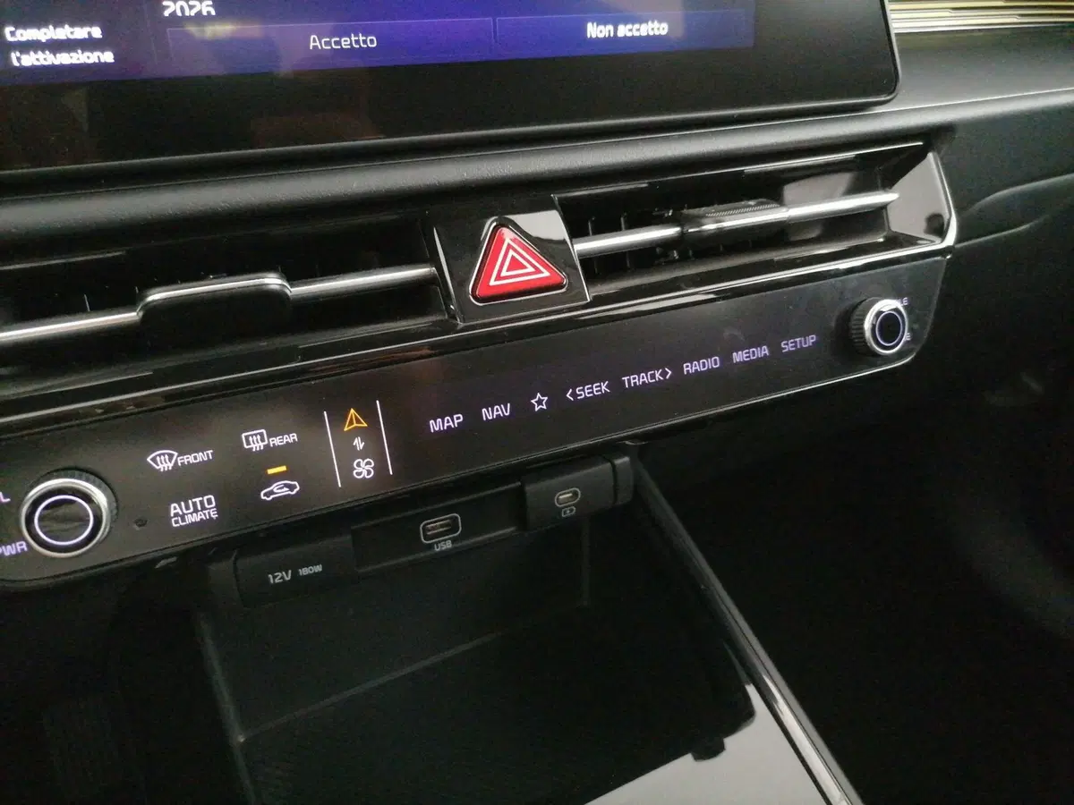 Kia Niro usata a Roma (15)