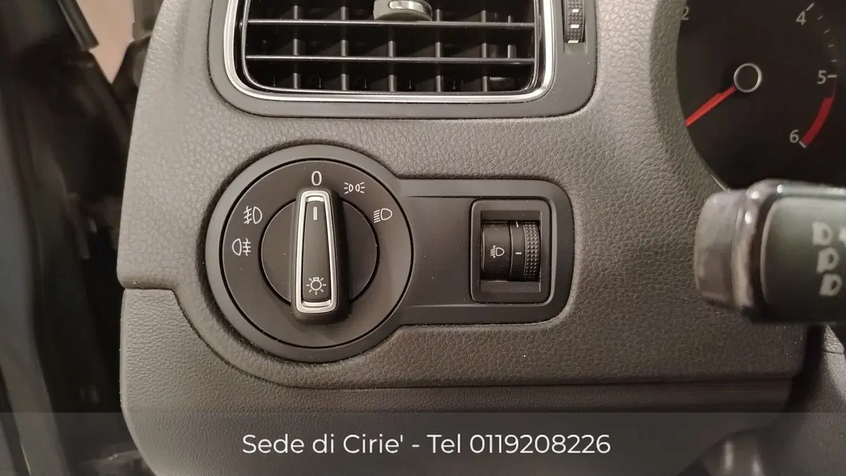 Volkswagen Polo usata a Torino (11)