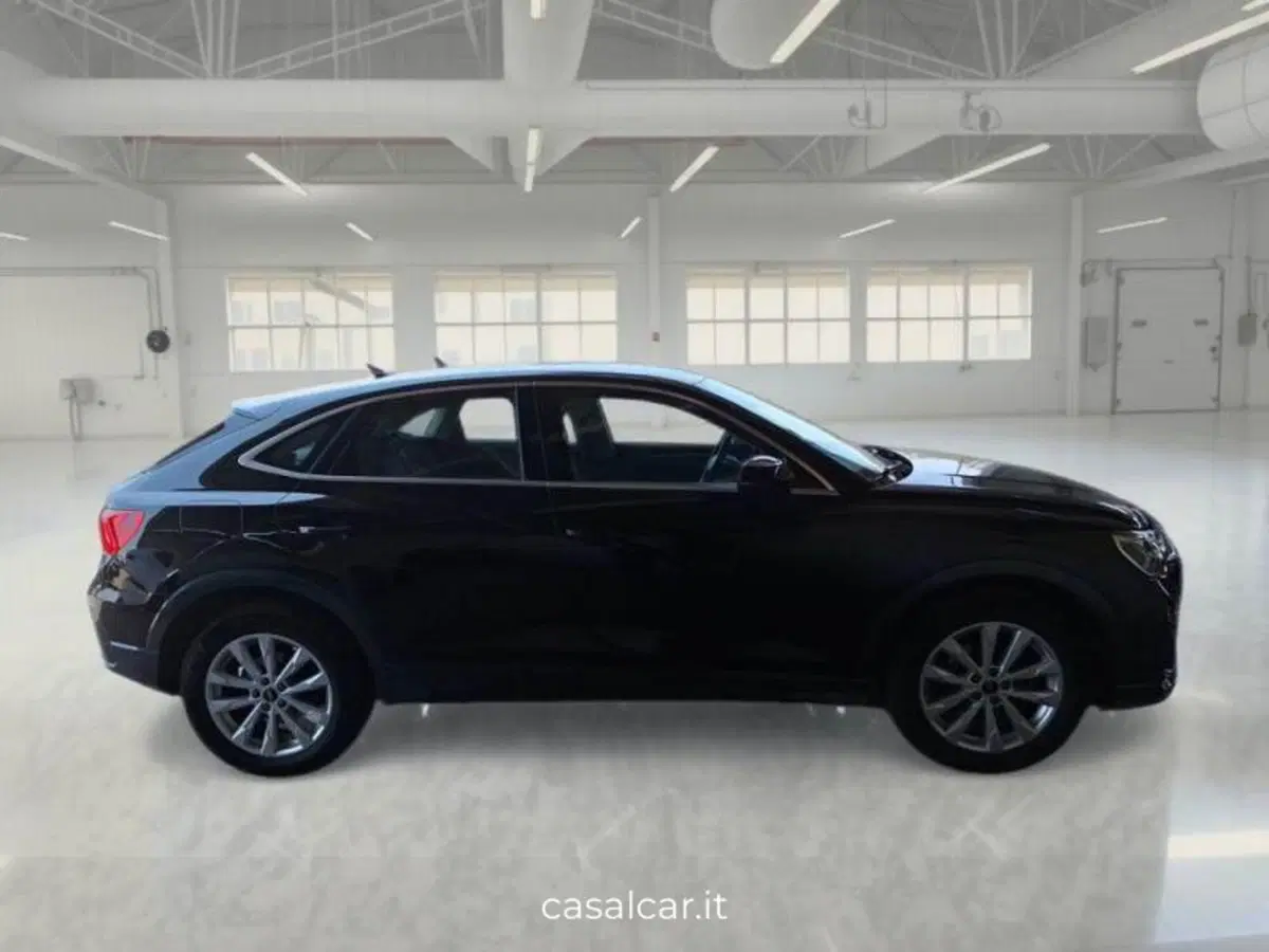 Audi Q3 Sportback usata a Salerno (4)