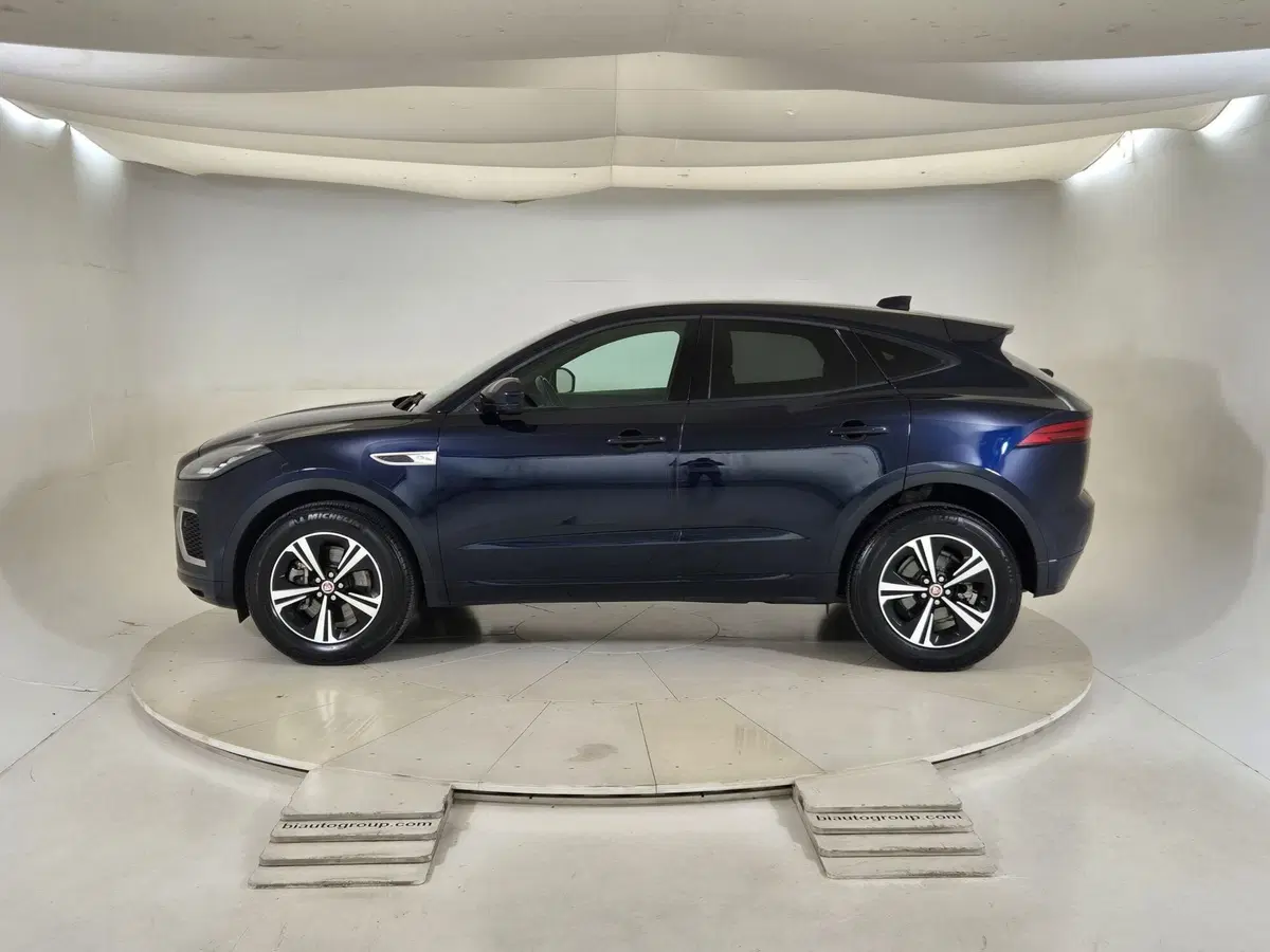 Jaguar E-Pace usata a Torino (6)
