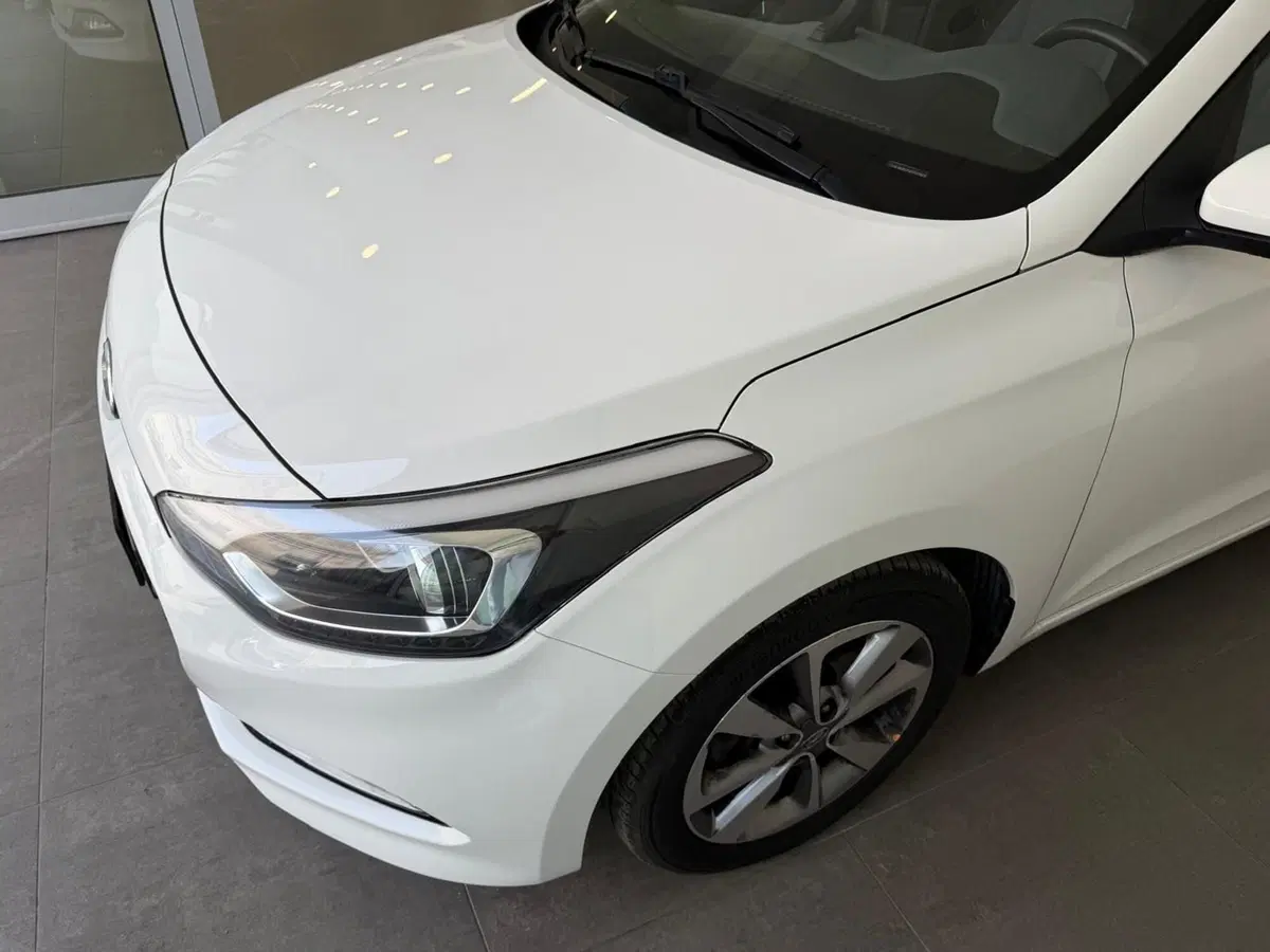 Hyundai i20 usata a Napoli (19)