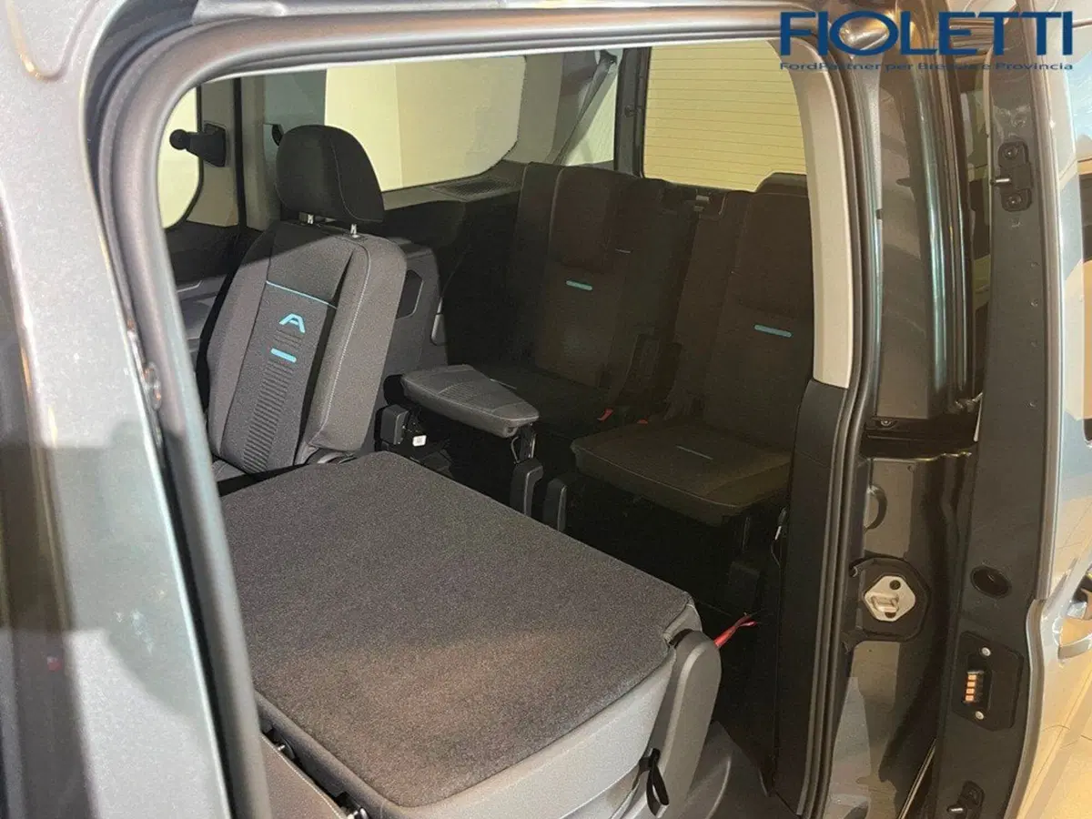 Ford Tourneo Connect usata a Brescia (14)