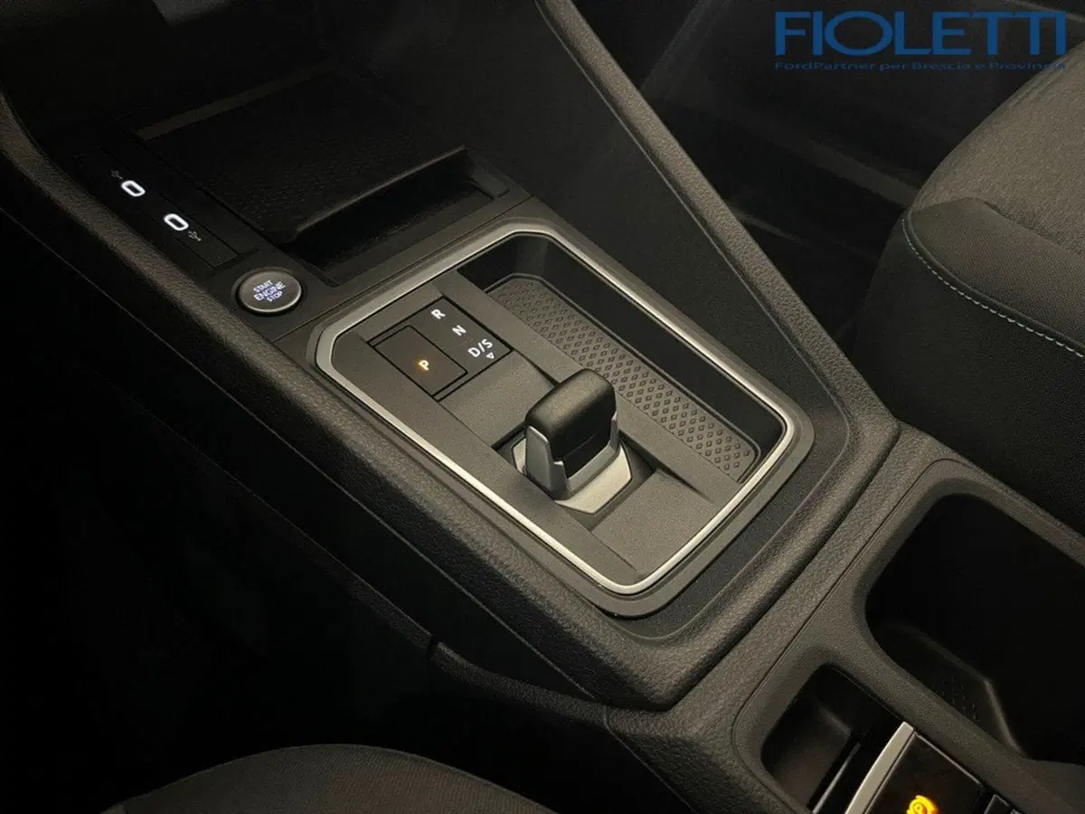 Ford Tourneo Connect usata a Brescia (8)