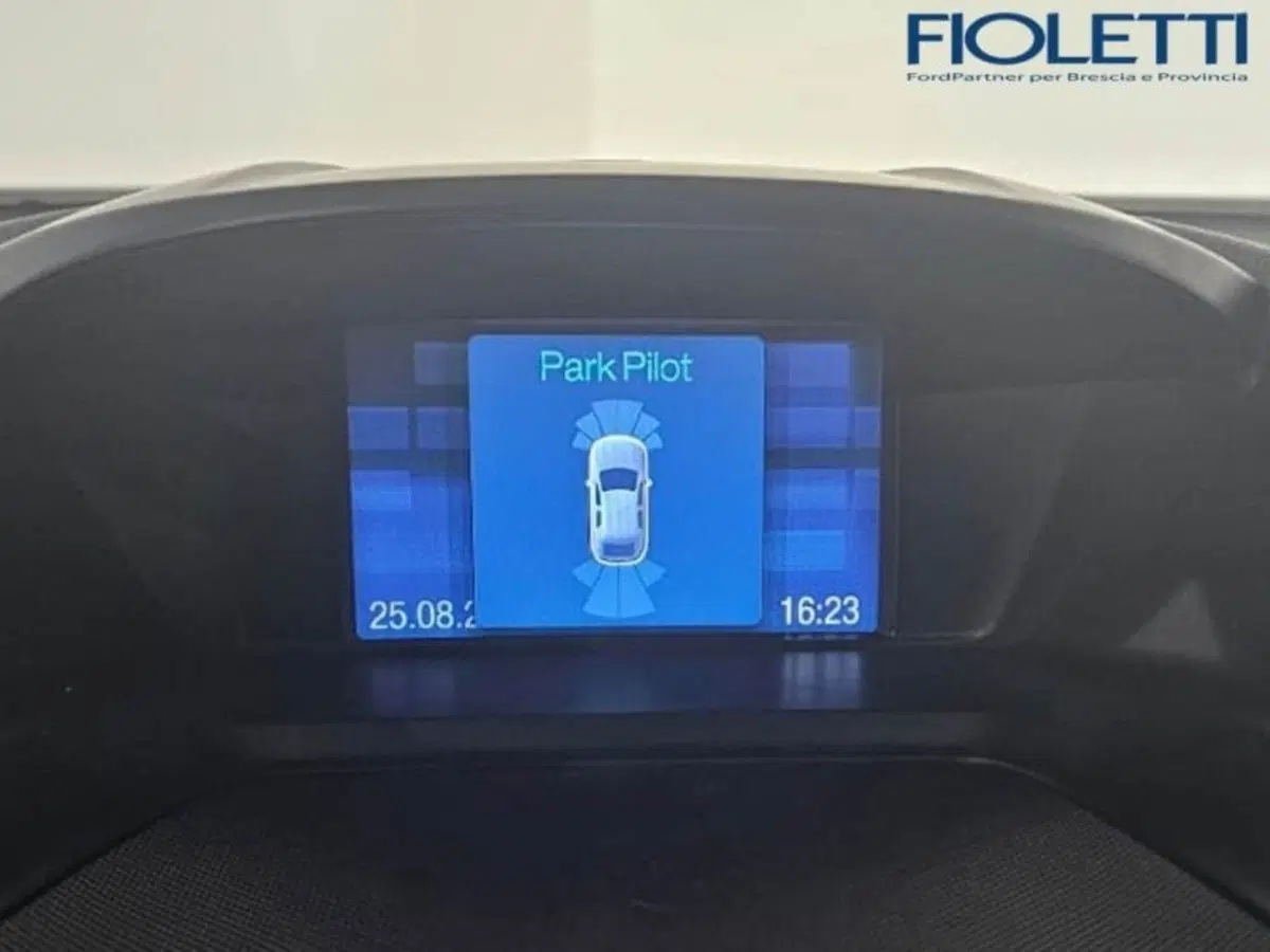 Ford C-Max usata a Brescia (9)
