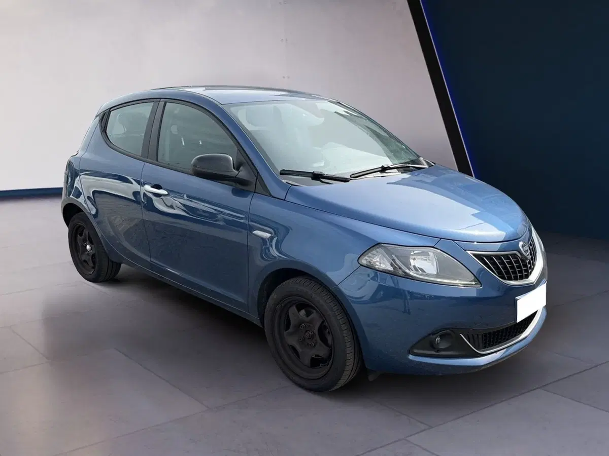 Lancia Ypsilon usata a Torino (3)