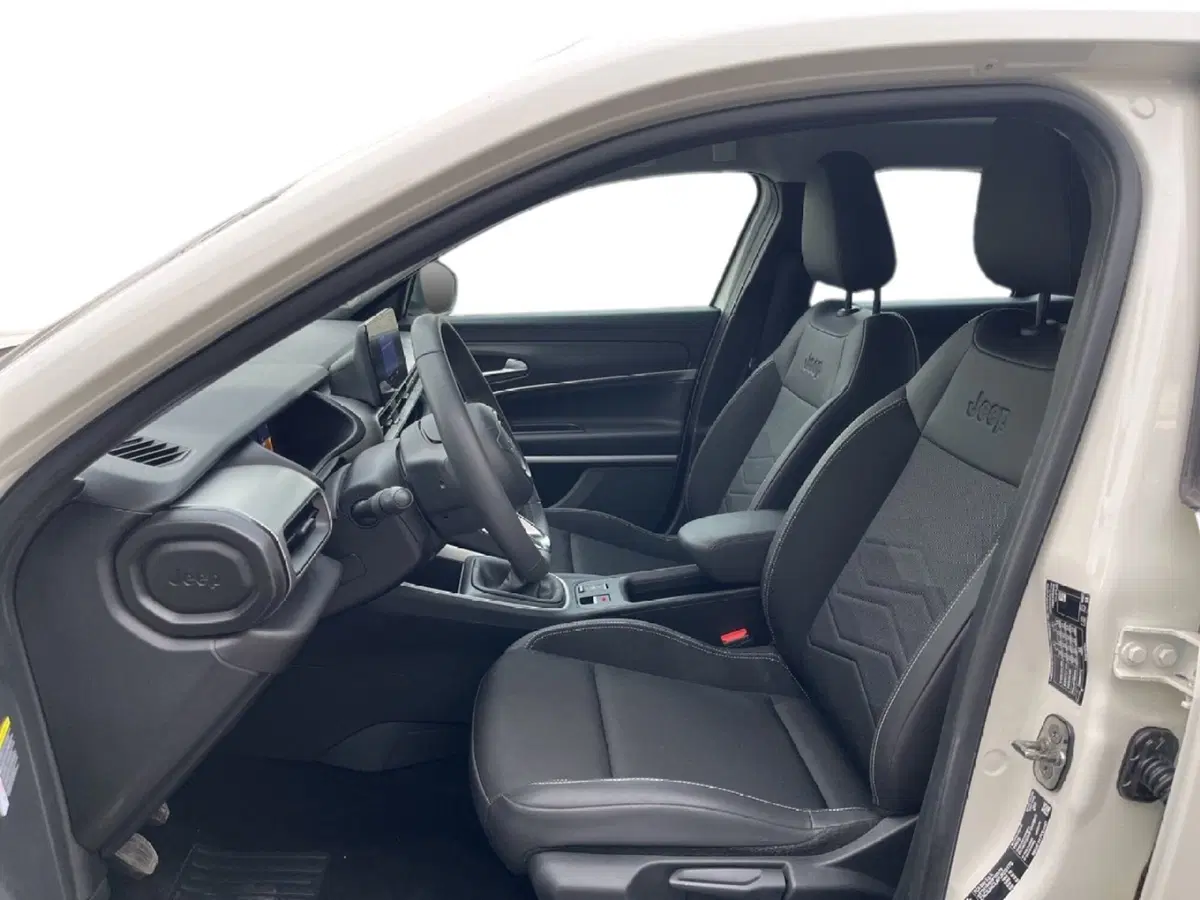 Jeep Avenger usata a Torino (7)