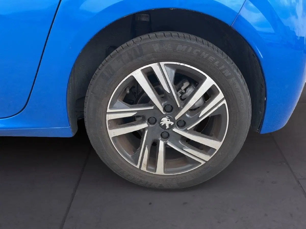 Peugeot 208 usata a Torino (8)