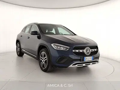 Mercedes-Benz GLA SUV 180 d Business Extra auto del 2023 usata a Caserta