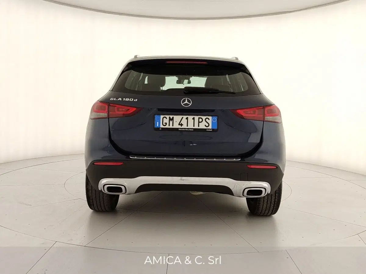 Mercedes-Benz GLA SUV usata a Caserta (5)